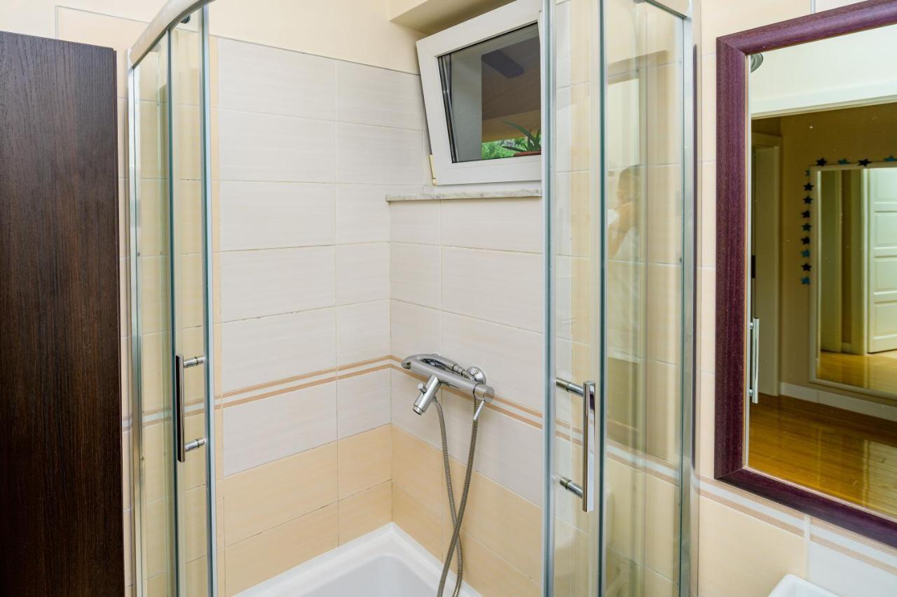 House Rosa Apartman *