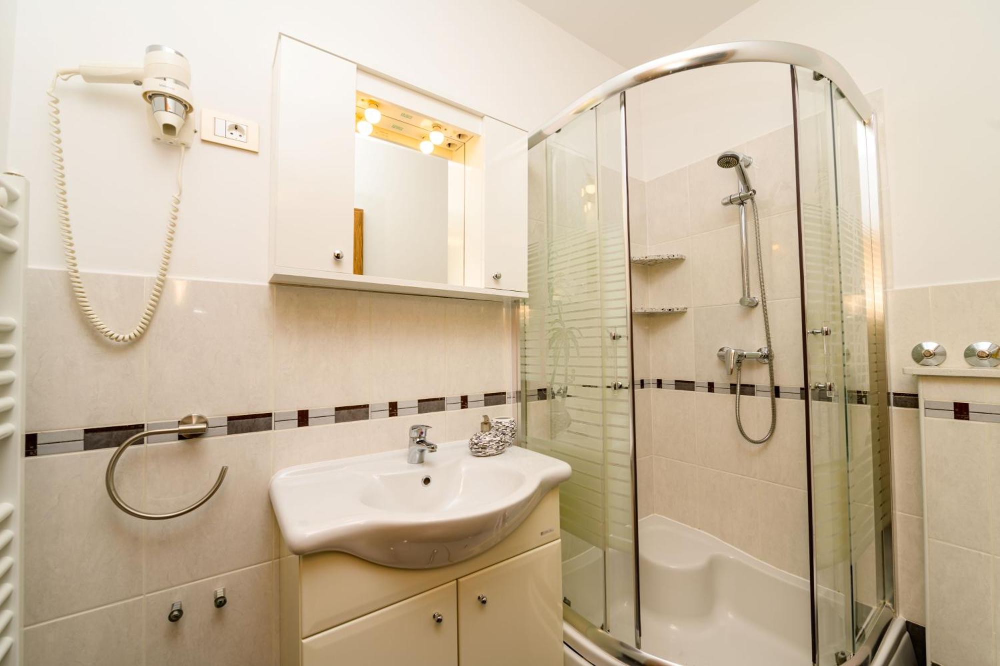 House Rosa Apartman *